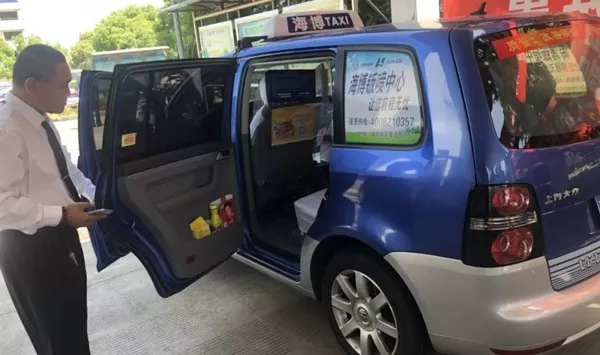 上海出租車里開起便利店，司機提成15%，這種操作可行嗎？