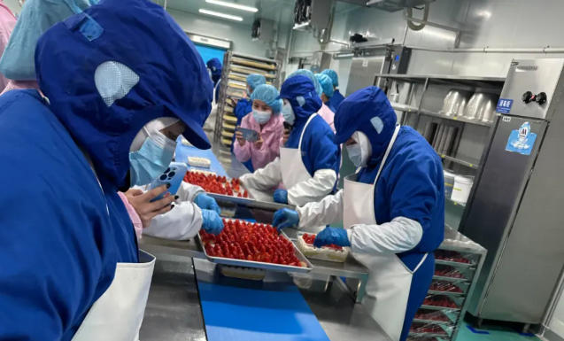 山姆麻薯驚現活老鼠、盒馬草莓蛋糕錯把鹽當糖，新零售烘焙的濾鏡碎了？